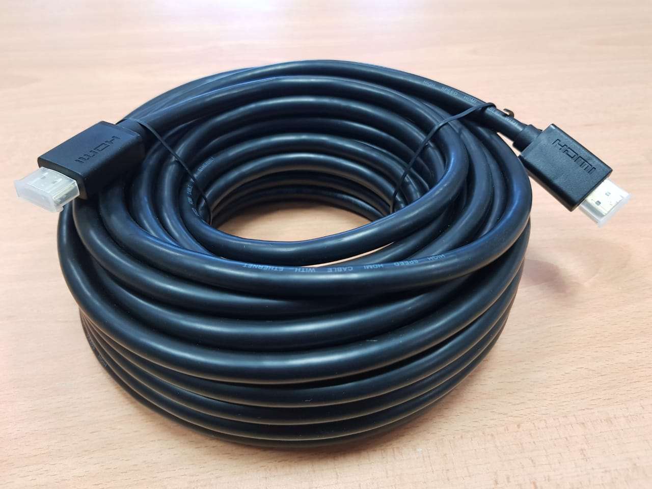 Cable HDMI ultra HD 4K de 15 Metros de longitud – Kuwes HDMI-01A-15