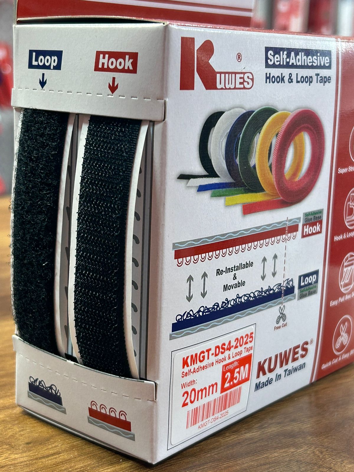 Velcro autoadhesivo negro en rollo de 2.5M Kuwes KMGT-DS4-2025