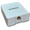 Cajilla telefónica superficial en color blanco Kuwes 468-4C-WH