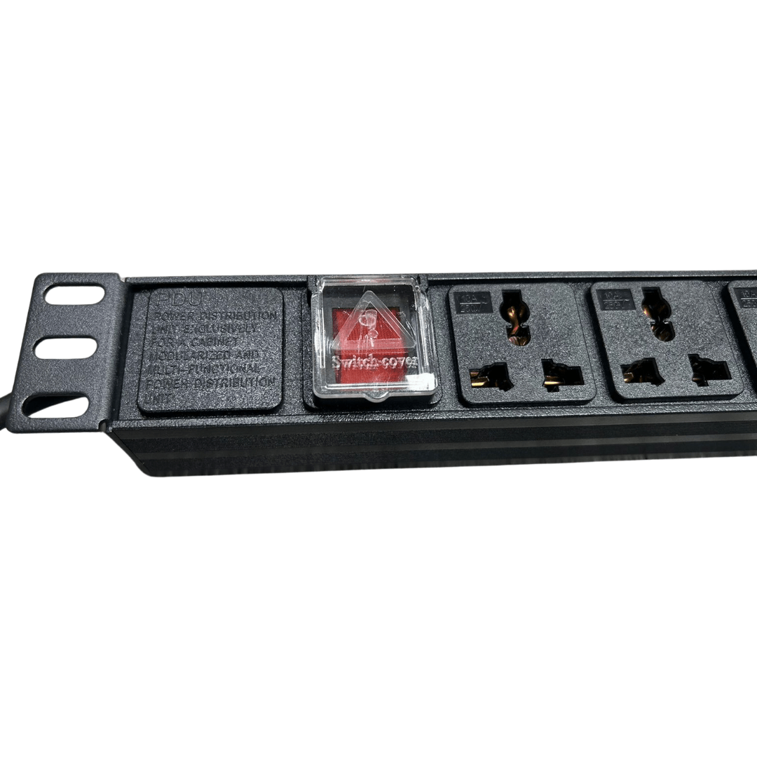 Regleta PDU horizontal para rack de 8 salidas universales - LA CASA DEL TELEFONO
