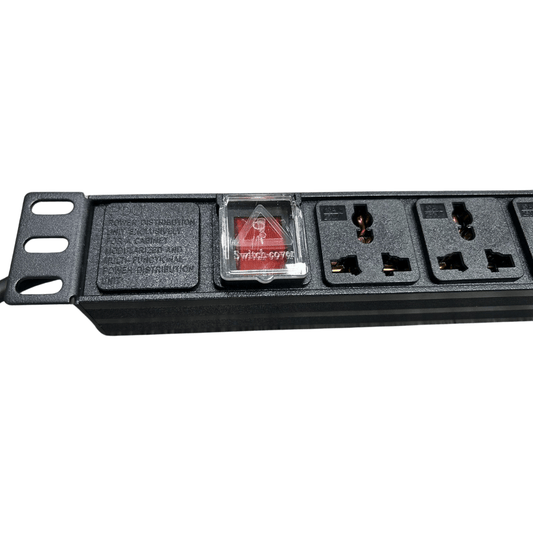 Regleta PDU horizontal para rack de 8 salidas universales - LA CASA DEL TELEFONO