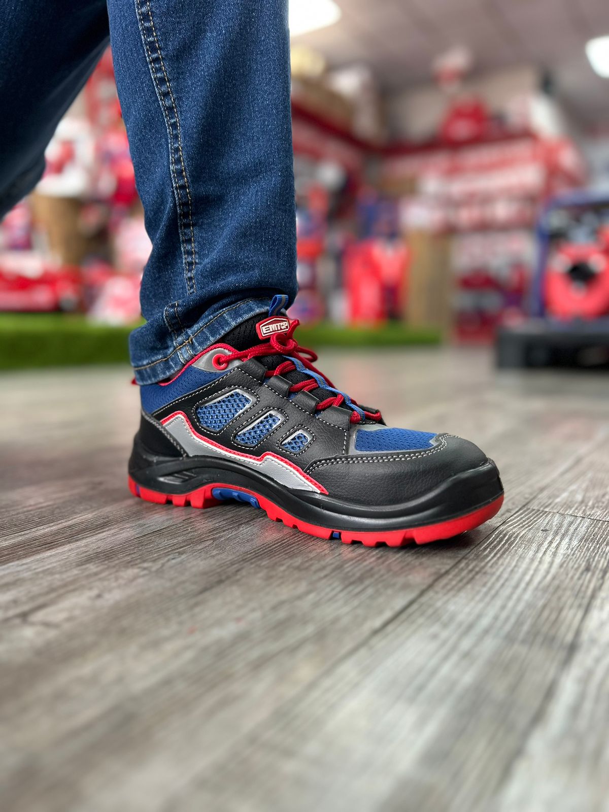 Zapatillas de seguridad estilo deportivo, punta de acero - EMTOP ESBS82SB - LA CASA DEL TELEFONO