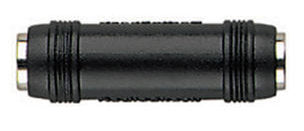 Acoplador estéreo 1/8" hembra en ambos extremos