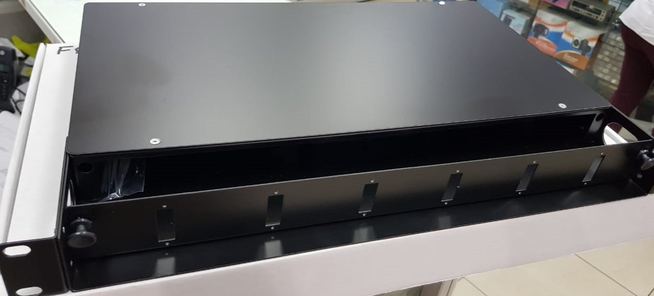 Panel de 6 puertos para fibra óptica, SC, dúplex - LCDT FRP2212SCB