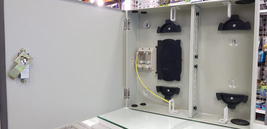 Gabinete de pared para fibra óptica, 12 fibras, SC, dúplex - LCDT FWE2212SCG