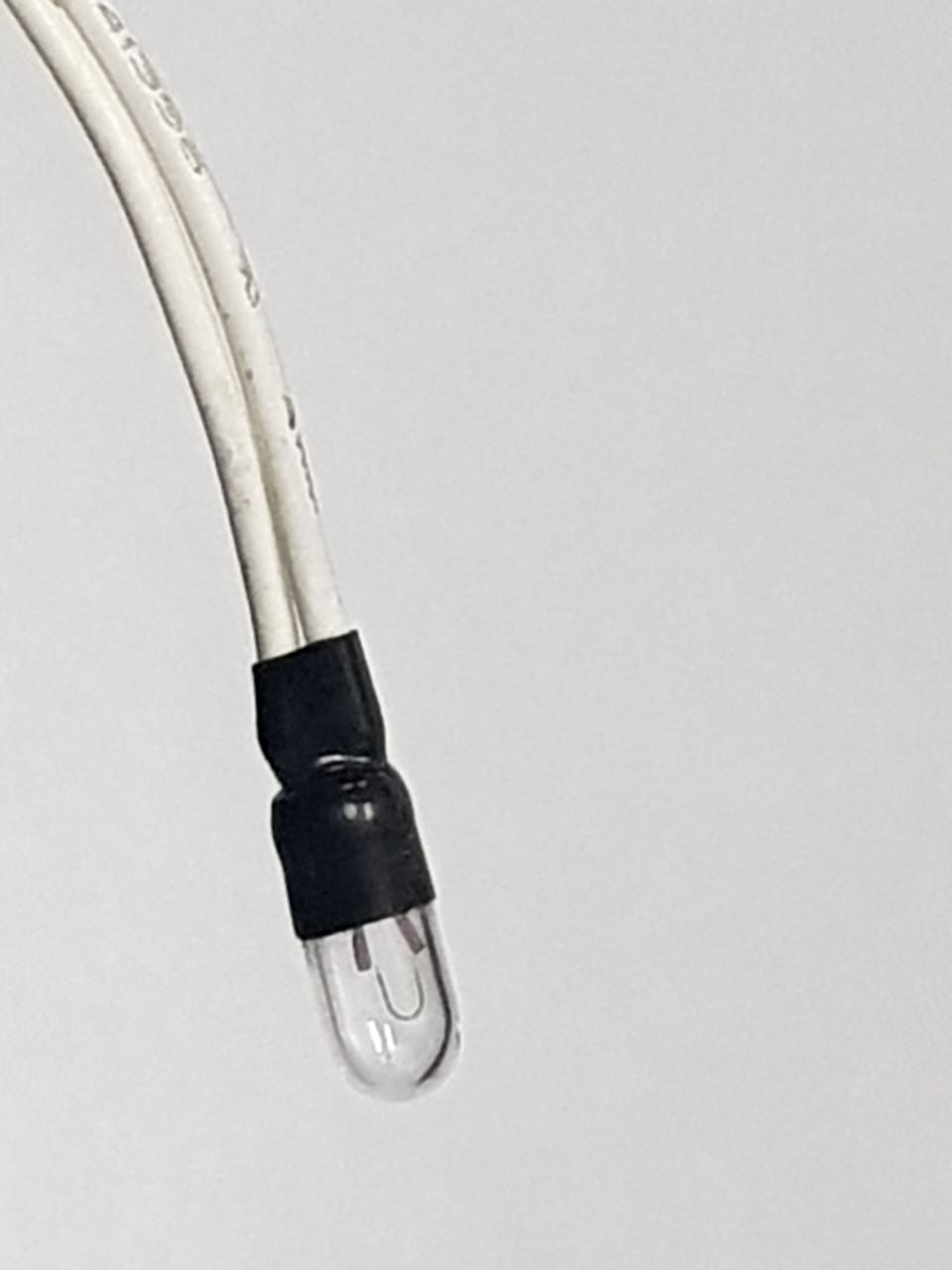 Bombilla LED 12Vdc precableada