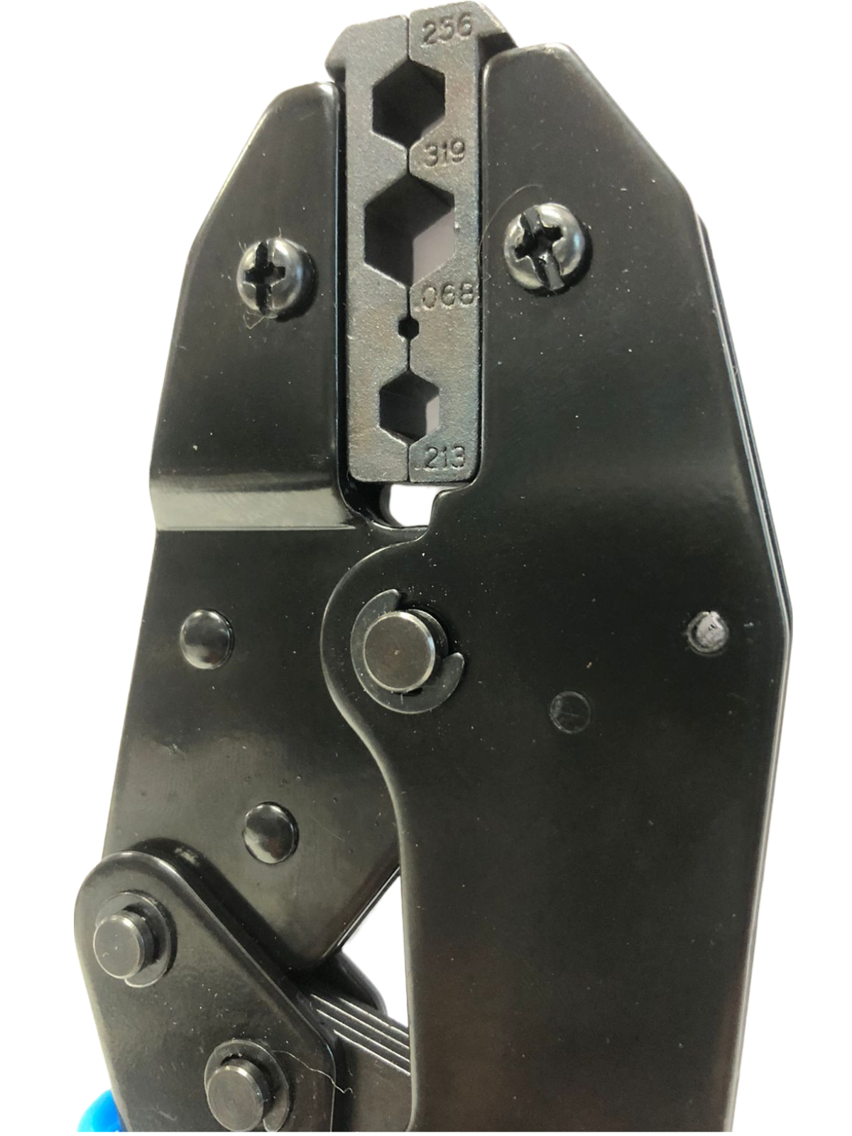 Pinza profesional tipo ratchet para crimpado de conectores coaxiales – CV-CTL301