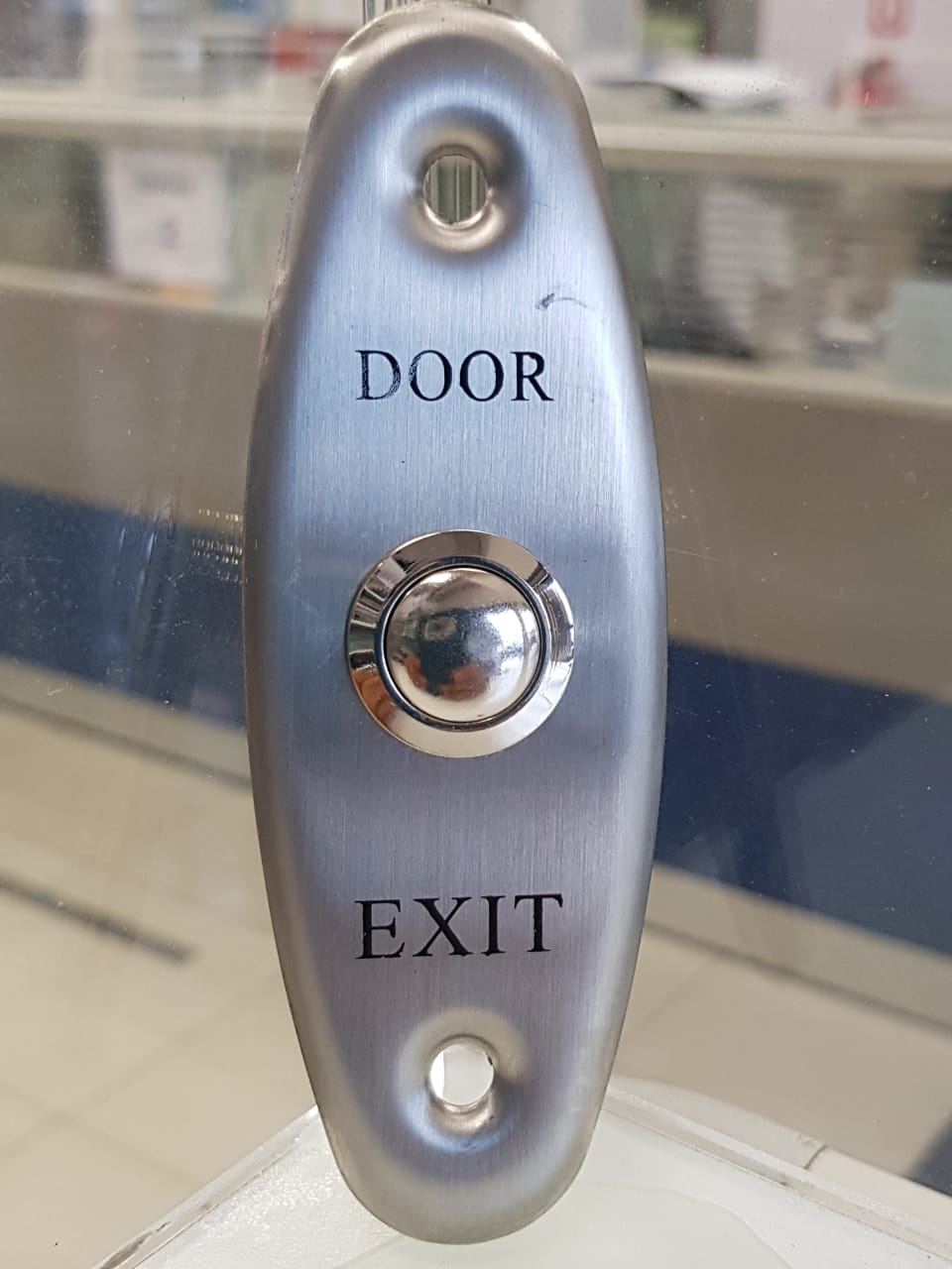 Botón de Salida, para empotrar en marco – EB01