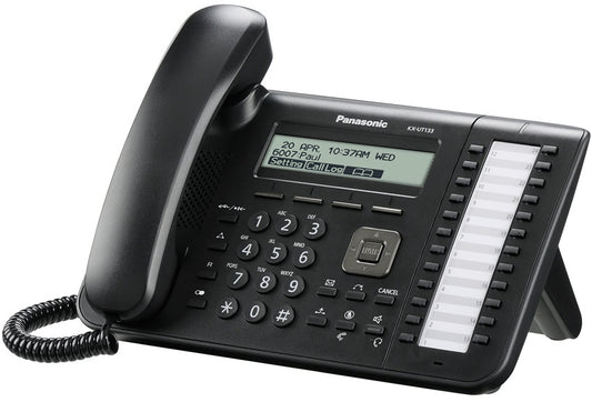 KX-UT133 – Teléfono IP con pantalla; 2 puertos Ethernet y 24 teclas programables