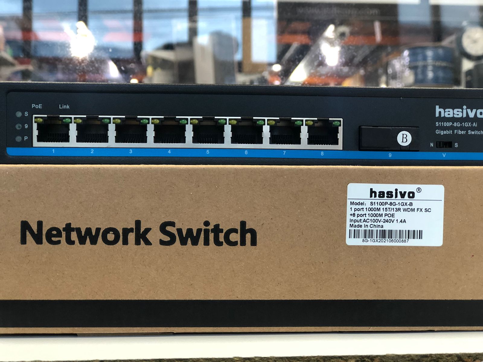 Switch de 8 puertos Gigabit PoE + 1 puerto de fibra SC – S1100P-8G-1GX-B hasivo - LA CASA DEL TELEFONO